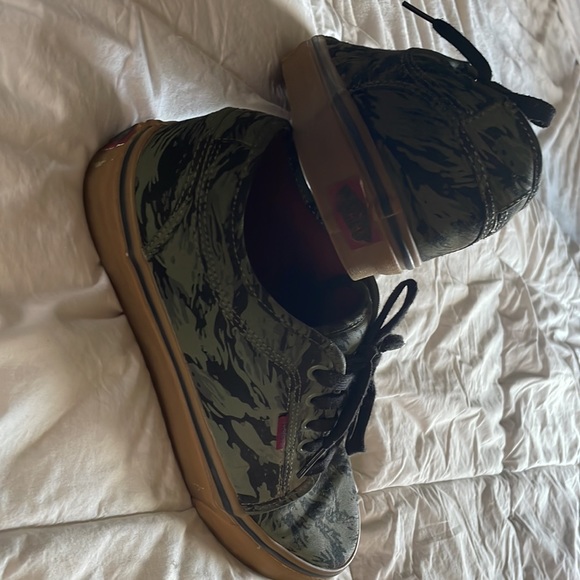 Vans wore one time inside lol - Picture 3 of 3